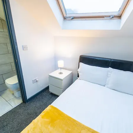 Sa Equipped 10 Mins From Centre And Next To Uob! Birmingam